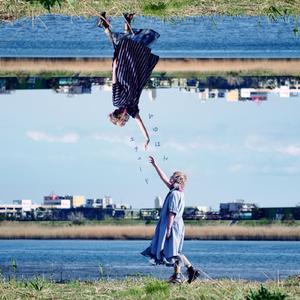 少爷被调教室跪趴sm男男微博
