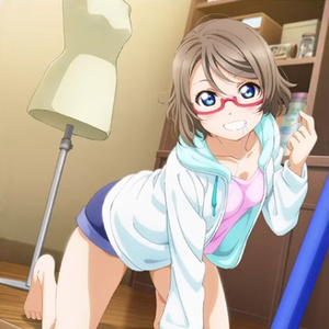 光屁股口交熟妇
