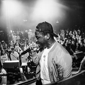 亚州色色一区二区
