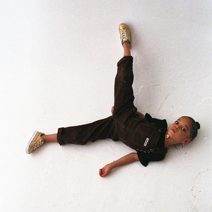 小玲的嫩苞又嫩又紧视频
