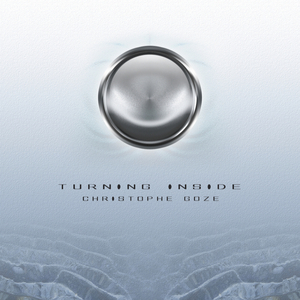 12岁女生穿口球脚铐脚锁进笼子
