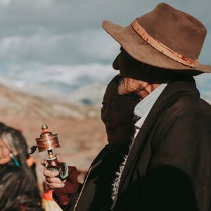 美女裸身操逼爆乳照逼爆
