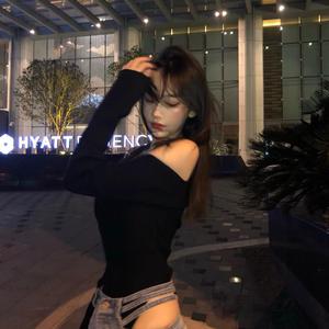 美女裸体自慰高超
