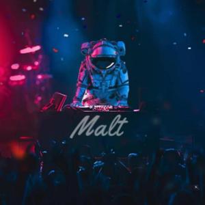 美女被操到流水淫叫
