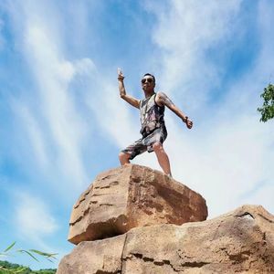 阴帝被男人舔的好舒服
