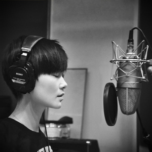 大鸡巴放在女生屁眼视频
