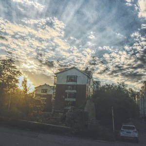 娇妻被交换黑人又大又粗又硬
