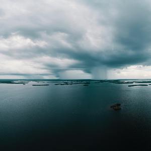 日本丰满巨乳美女和黑人乱搞
