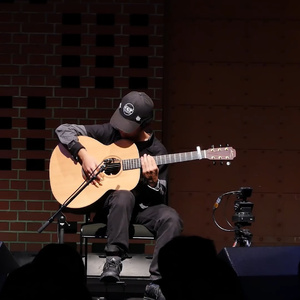 亚洲瘦老头同性XXXX网站
